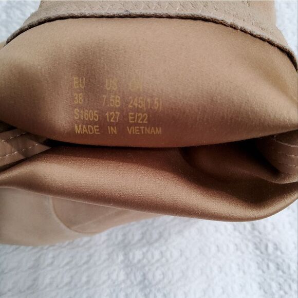 Stuart Weitzman Siggy Block Heel Peach Suede Booties Size 7,5 - Picture 6 of 11